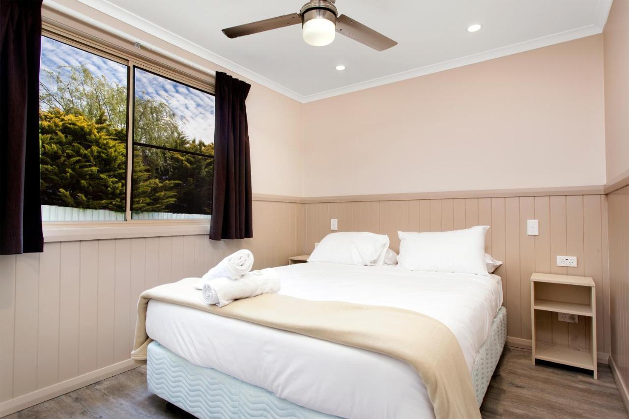 Armidale Tourist Park Hotell Rum bild
